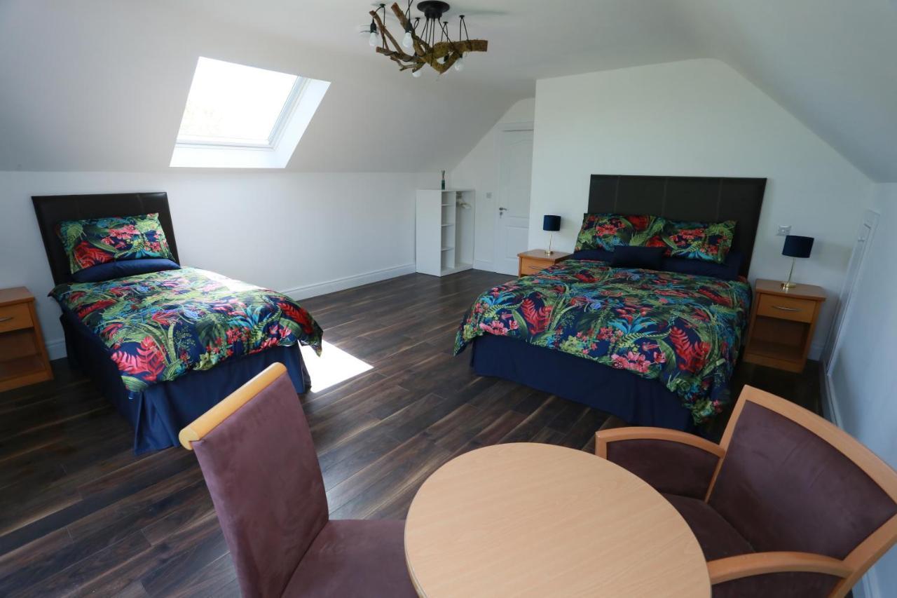 Luxury 6 Bedroom Spiddal Villa, Jacuzzi, Balcony Galway Bagian luar foto