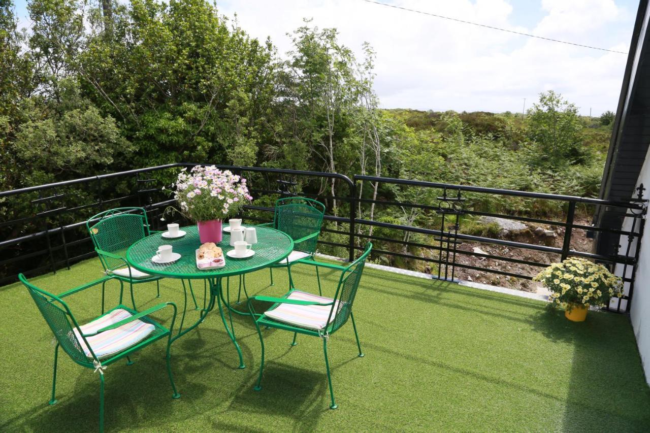 Luxury 6 Bedroom Spiddal Villa, Jacuzzi, Balcony Galway Bagian luar foto