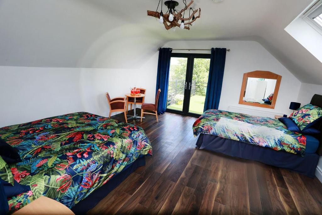 Luxury 6 Bedroom Spiddal Villa, Jacuzzi, Balcony Galway Bagian luar foto