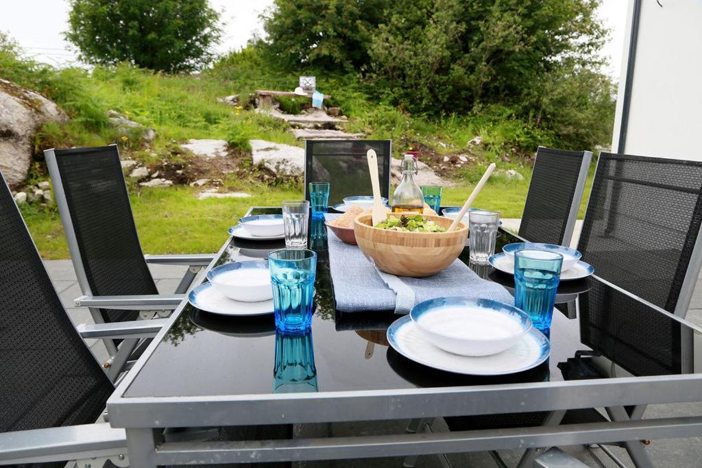 Luxury 6 Bedroom Spiddal Villa, Jacuzzi, Balcony Galway Bagian luar foto