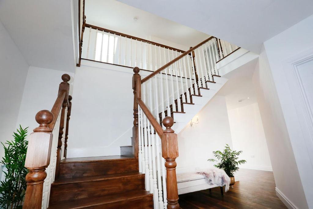 Luxury 6 Bedroom Spiddal Villa, Jacuzzi, Balcony Galway Bagian luar foto
