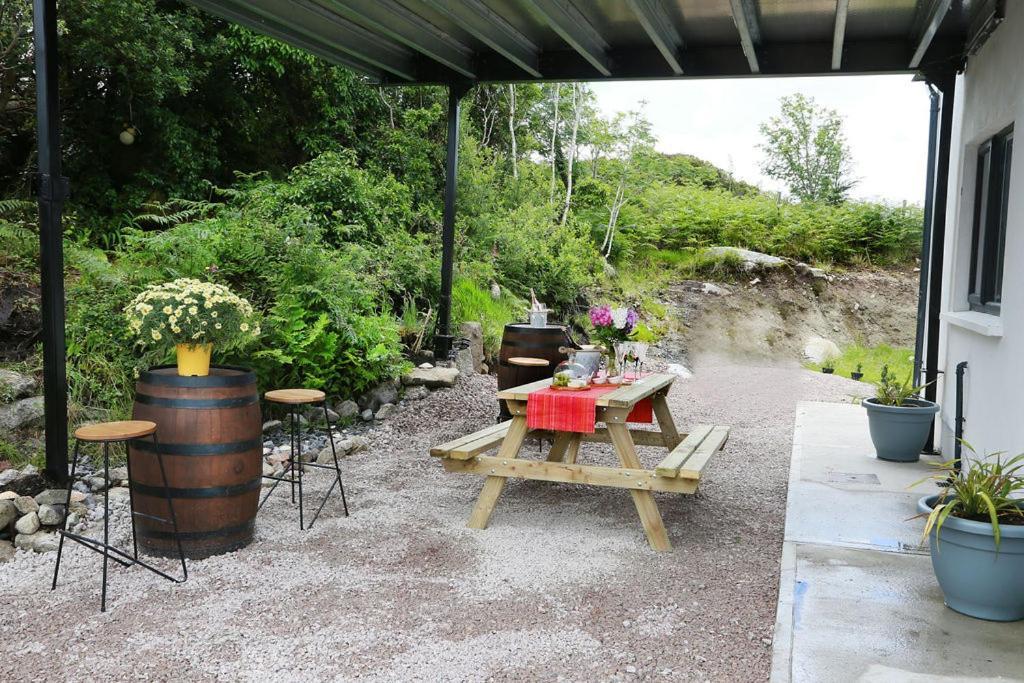Luxury 6 Bedroom Spiddal Villa, Jacuzzi, Balcony Galway Bagian luar foto